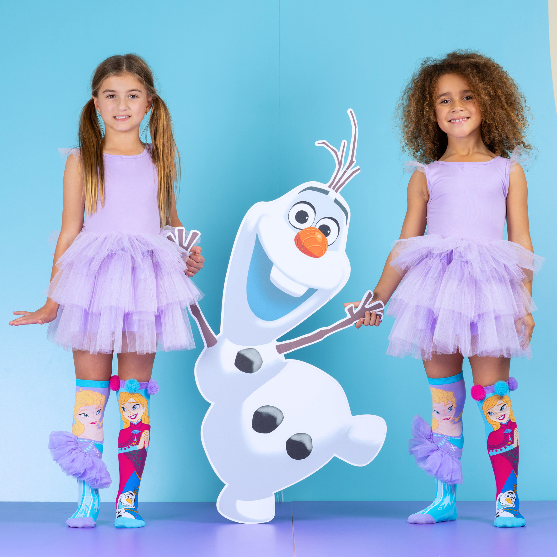 Elsa_and_Anna_Frozen_Socks_137