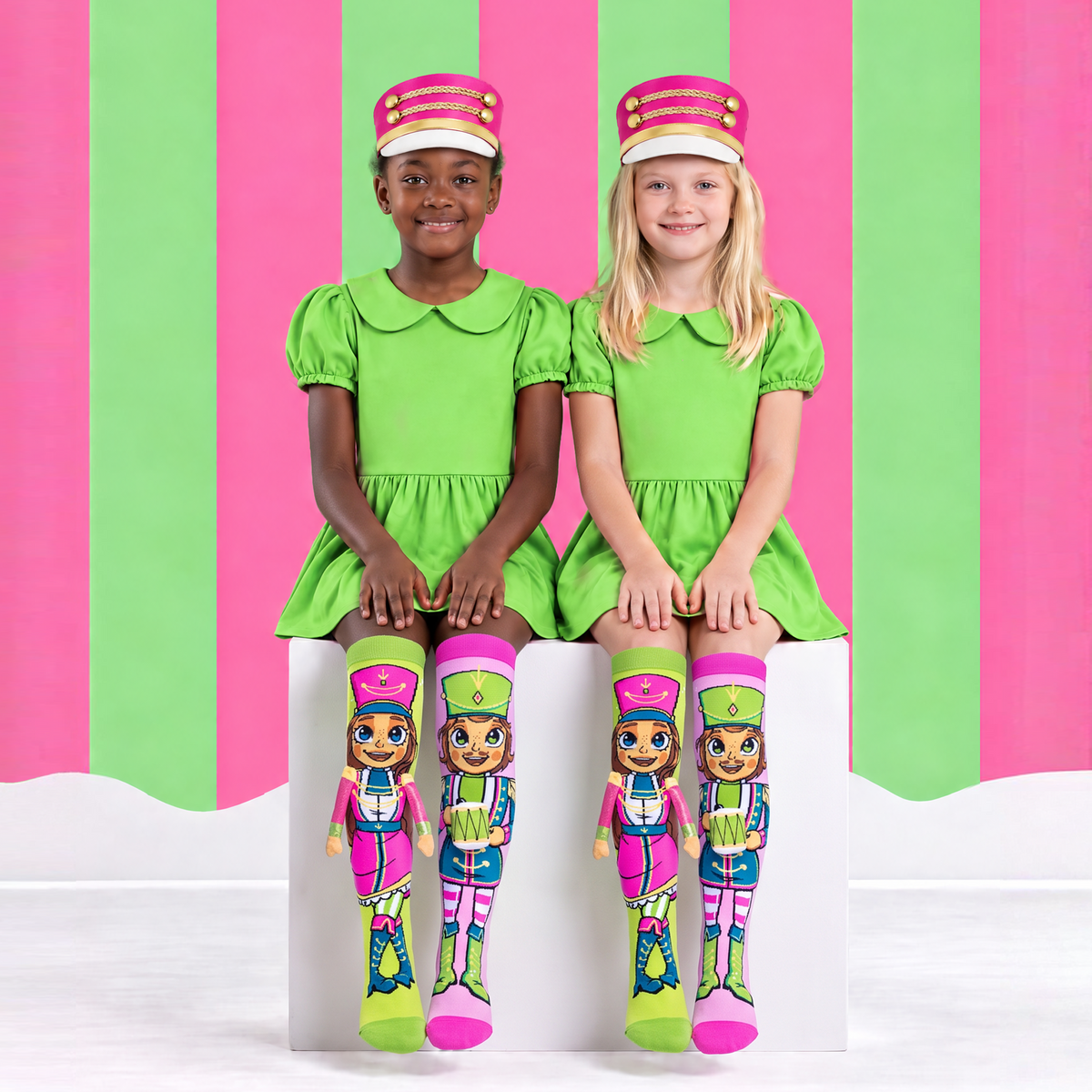 NUTCRACKER SOCKS